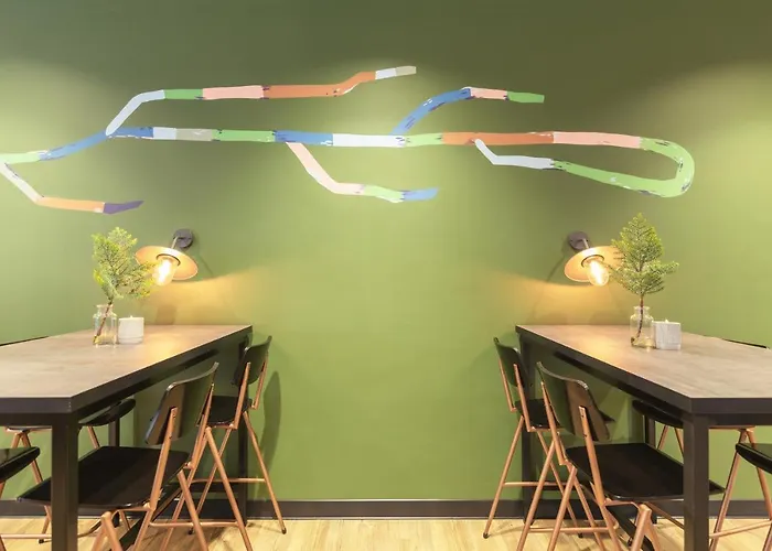 מלון Acora Living The